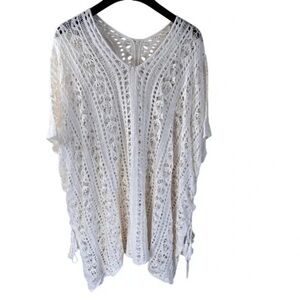 Cupshe Ivory Crochet Open-Knit Sweater Poncho